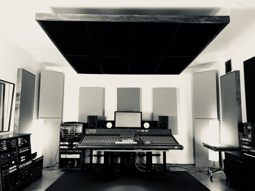 Sounboard with monitors